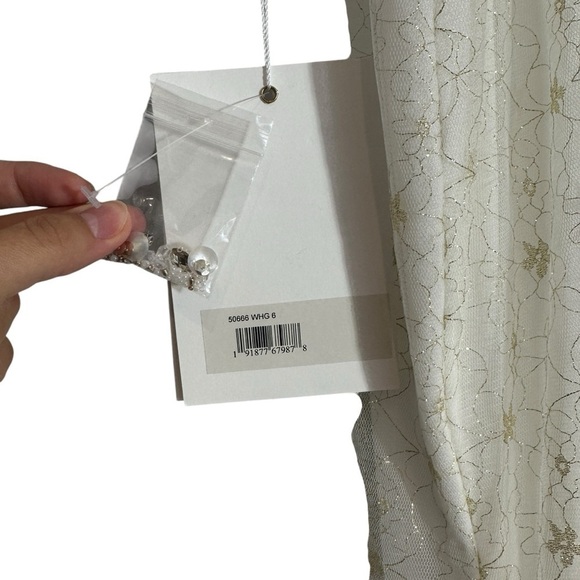 Mac Duggal Style 50666 White & Gold Embellished Mermaid Gown Women’s US 6 - Picture 7 of 11